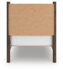 Pamytta - Panel Platform Bedroom Set